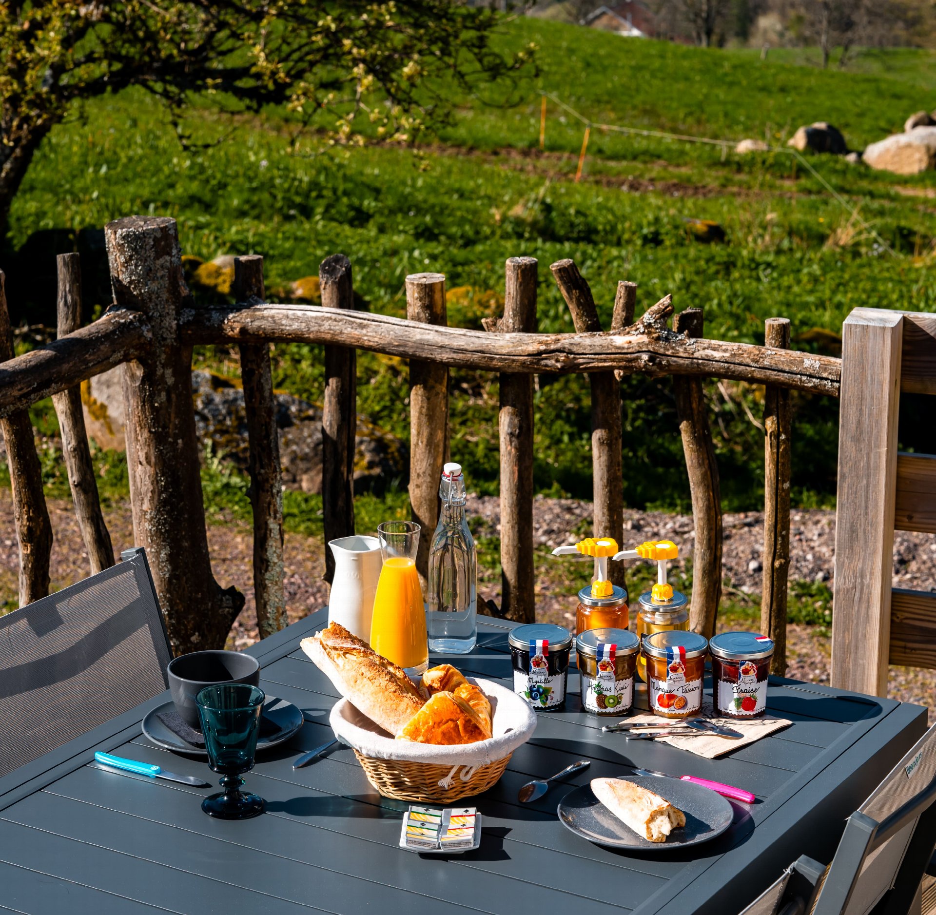Grande terrasse commune